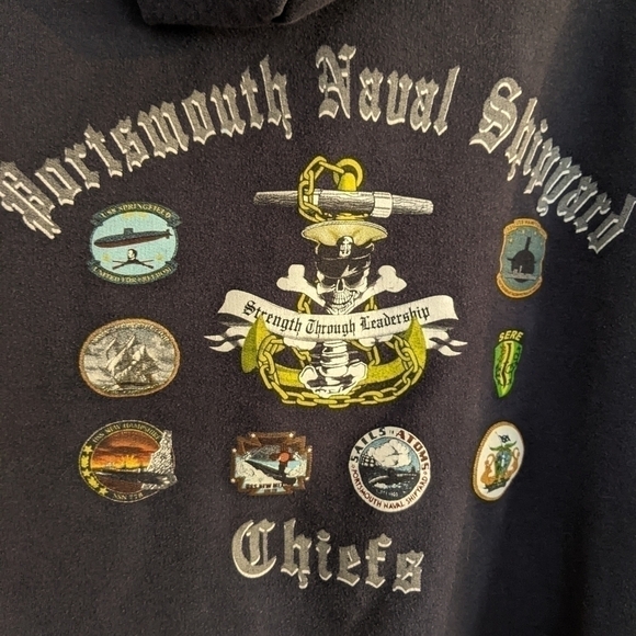 Navy Chief Navy Pride Portsmouth Naval Shipyard U.S. Navy Zippered Sweatshirt - Picture 3 of 6